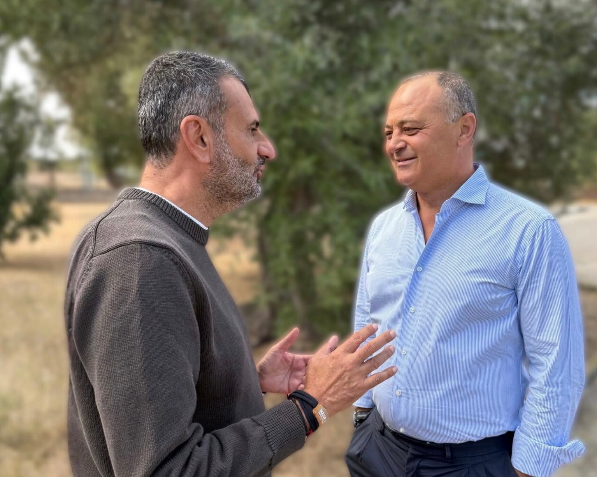 Ruggiero Passero durante un incontro sul territorio